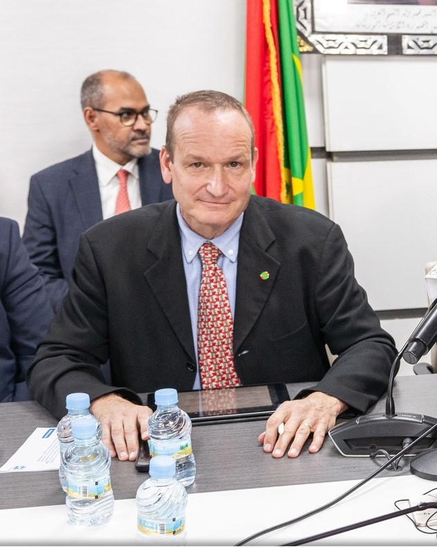 رئيس بعثة صندوق النقد الدولي إلى موريتانيا فيليكس فيشر خلال مؤتمر صحفي في نواكشوط